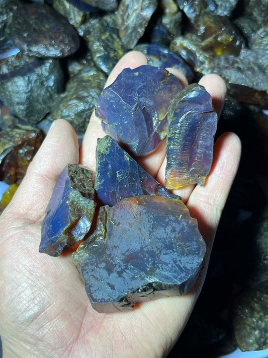 Raw Burmese Amber Specimen – Cretaceous Burmite with Natural Split Face Window A1010