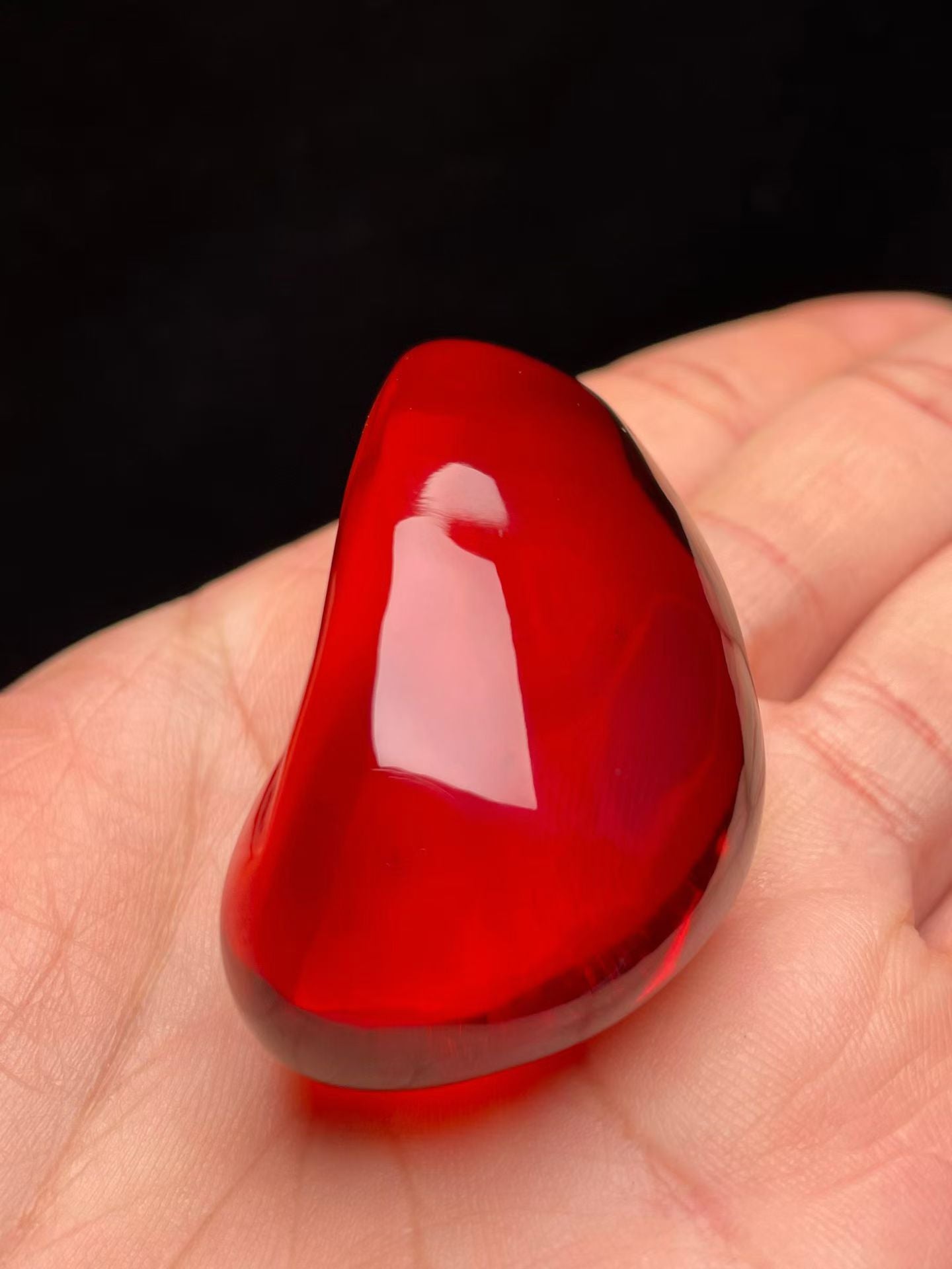 Red amber amber(burmite)