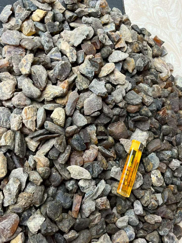 Raw Burmese amber(burmite) Stones A1007