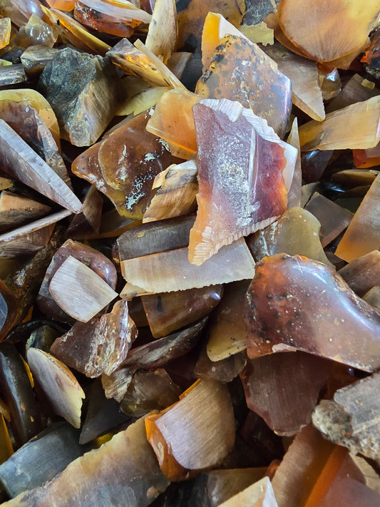 Bulk Raw Amber Fragments – Loose Natural Gemstone Flakes for Artisans A1009